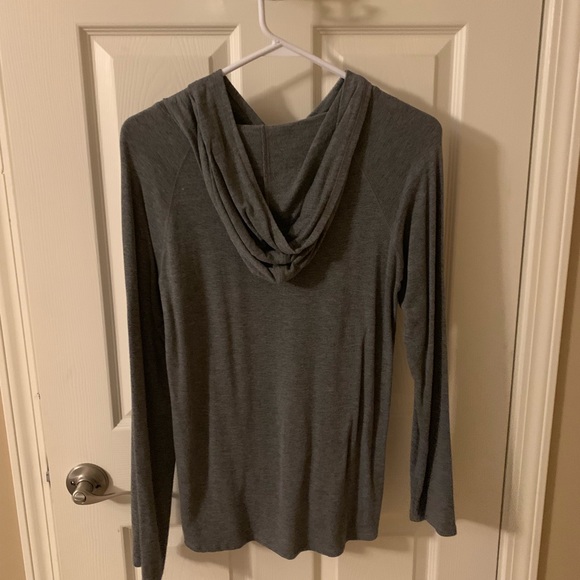 Light weight, gray with lace over lay - Picture 2 of 2